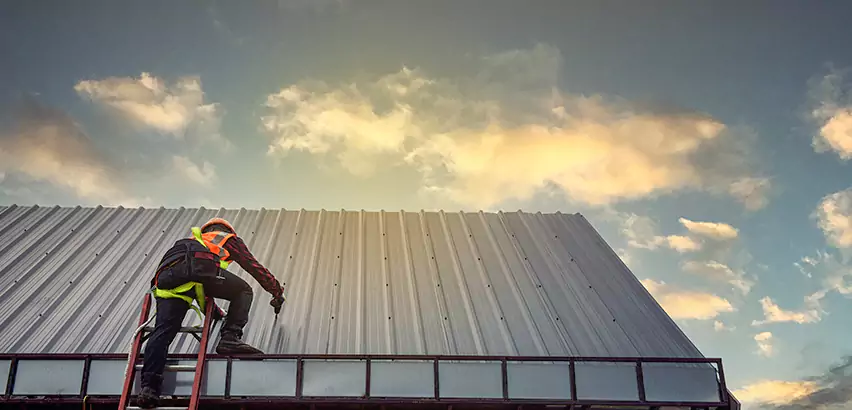 Commercial Built-Up Roof Installation in Chicago