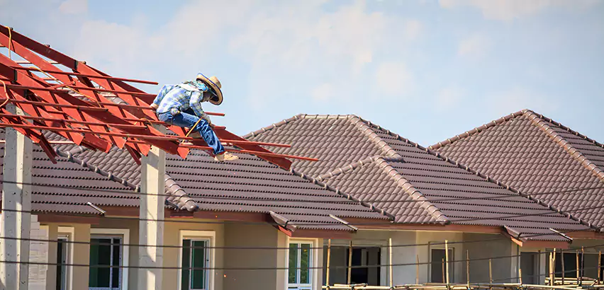 Professional Wind Damage Roof Repair Services in Chicago, IL